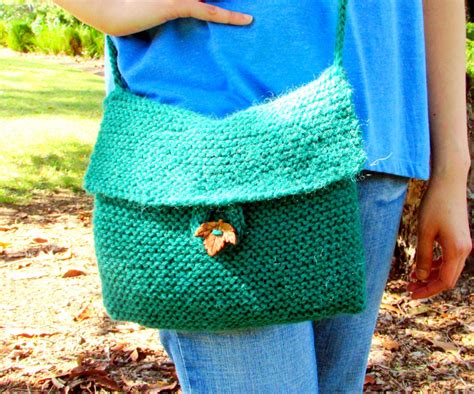 Small Check Knitted Shoulder Bag in Marine 